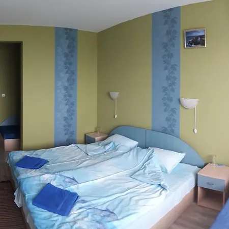 Hotel Dolphin Family